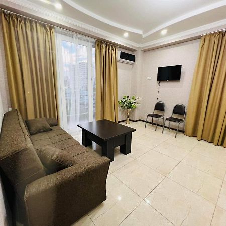 Guga House Apartment Tbilisi Bagian luar foto
