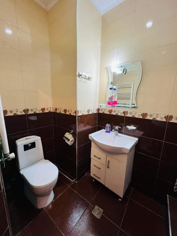 Guga House Apartment Tbilisi Bagian luar foto